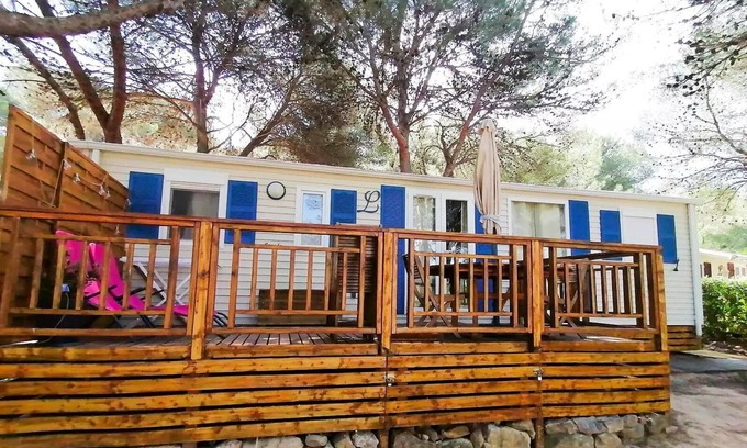 Castelnau-de-Guers House | Campsite Residential La Pinède * - Manado PREMIUM- 2 bedrooms 40m2- *Clim, terrace, TV* 6 persons