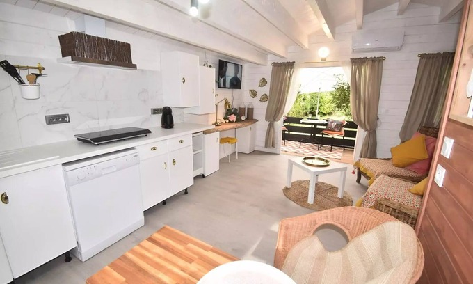 Paluds de Noves Ski Chalet | Campsite Verbela village * - Chalet 32m2 - No room 2 persons