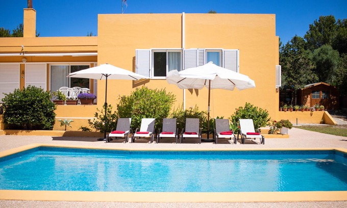 Sant Josep de sa Talaia Ski Chalet | Can Roig - beautiful villa near the beach