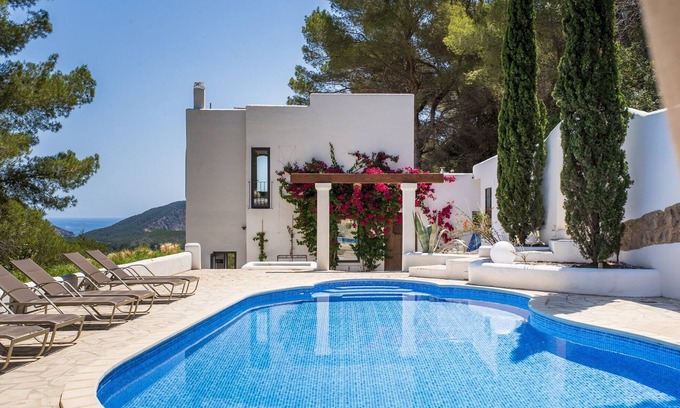 Can Furnet Villa | Can Tash - Five Bedroom Villa, Sleeps 10