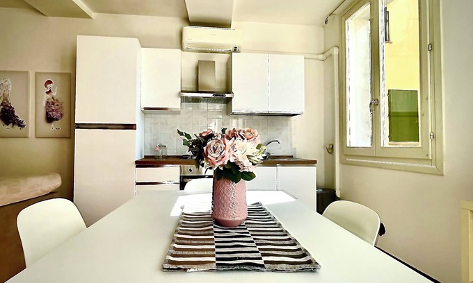 Old Town Apartment | CANALCHIARO55 - At the CENTER of Modena