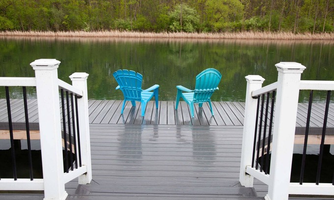 Waterloo House | Canalside Cottage 3BR Lake Access, Dock, Fire Pit
