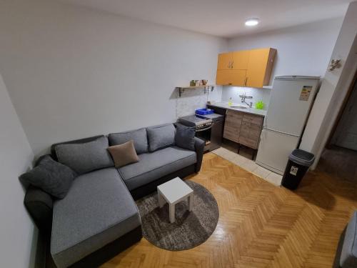 Novi Sad Apartment | Candir