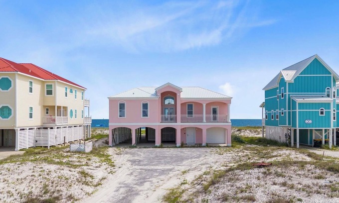 Morgantown House | ππ¬ Candy Land β Beachfront Home w/Private Plunge Pool + Rooftop Deck