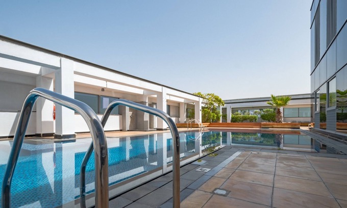 Bur Dubai Apartment | Capacious Studio Apartment in Sky Gardens, DIFC by Deluxe Holiday Homes