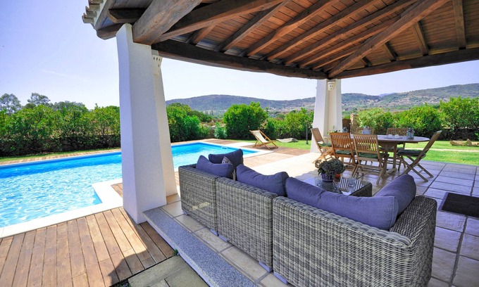 Budoni Villa | Capannizza Villas . whit private pool, 600 meters from the beach,