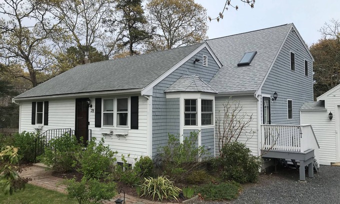 Mashpee House | Cape Cod Getaway - close to beaches, shopping and more