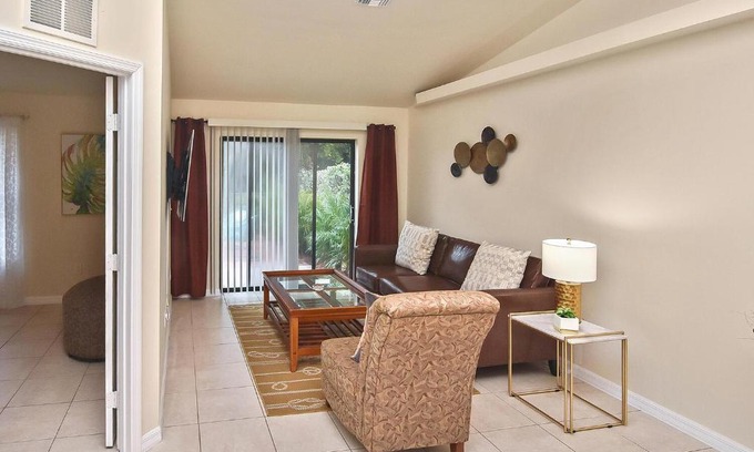 Pelican Apartment | Cape Comfort Suite