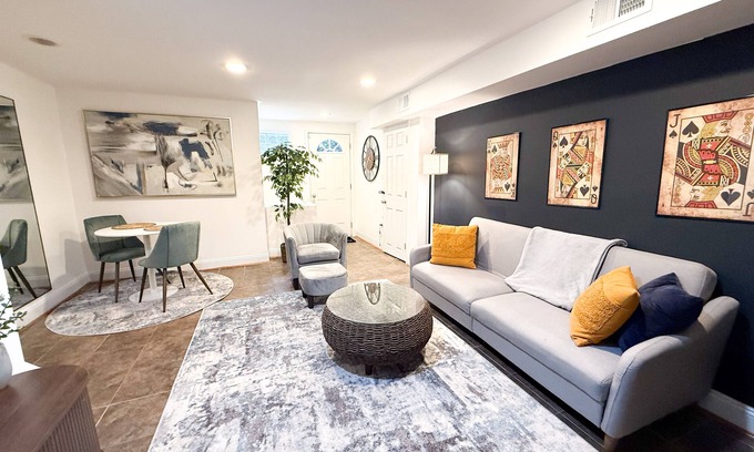 Northeast Bed & Breakfast | Capitol Hill Gem