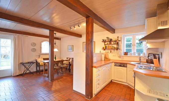 Suderende Apartment | Captain Hansen House - Ground floor - Vacation in the artist village Oldsum