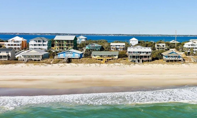 Emerald Isle House | Captain's Quarters East, Oceanfront Duplex in Emerald Isle, NC!