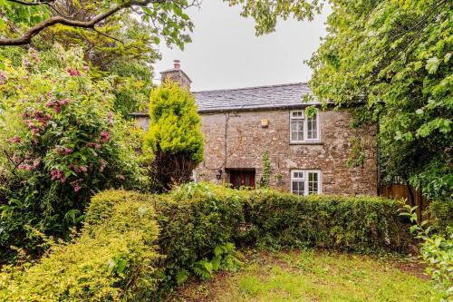 Fivelanes House | Captains Ground