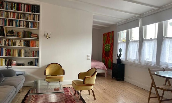 St Kilda West Apartment | Captains Rest St Kilda West