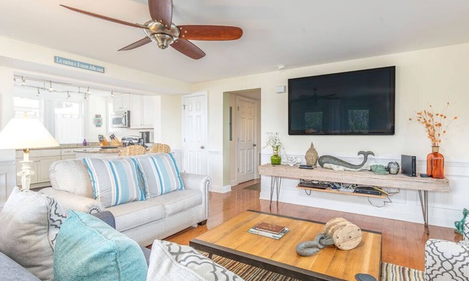 Tybee Island Condo | Captains Watch 17 | 1 Block to Beach, 3 Balconies