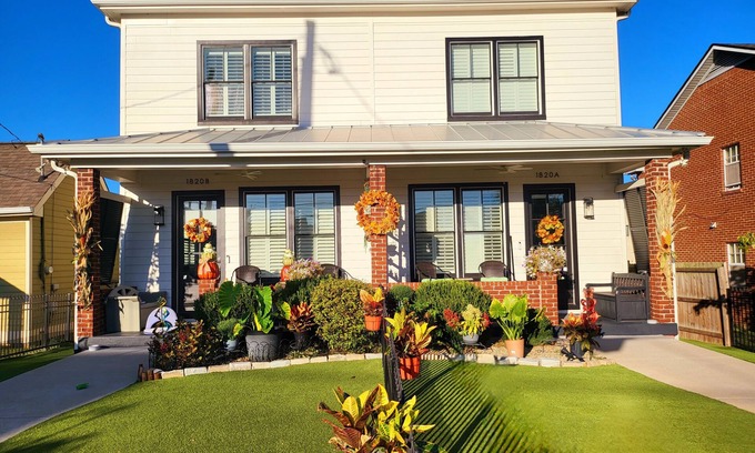 Salemtown House | Captivating 3 BR, 3 BA Furnished Home in Prized Downtown Family Neighborhood