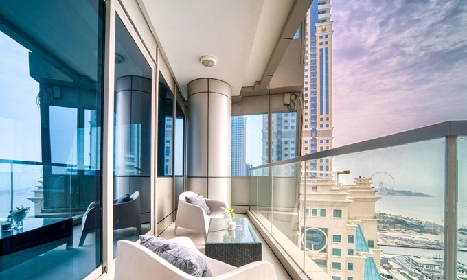 Dubai Apartment | Captivating Sky & Sea Views in Two Bedroom Suite
