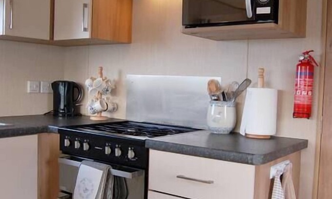 Tywyn RV Rental | CARAVAN 20 NEPTUNE HALL