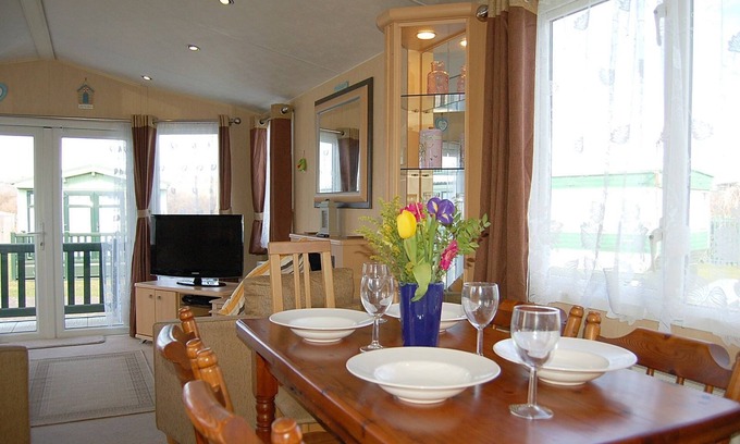 Tywyn House | Caravan 251 Bryn Y Mor Beach Side Park