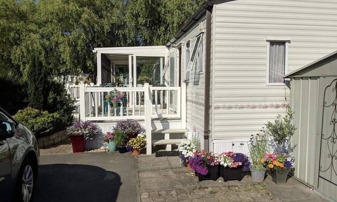 Skegness Cabin | Caravan Beautiful Location Southview Skegness