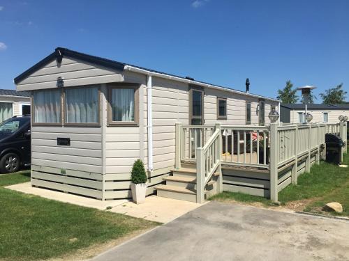 Tattershall House | Caravans Tattershall Lakes