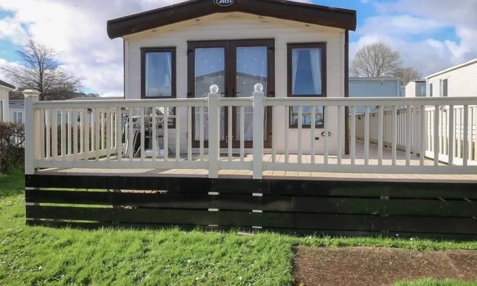 Paignton Cabin | CaravanSleeps6-FreeParking-QuietRetreat-Nature