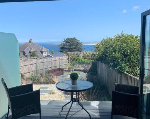 Carbis Bay Apartment | Carbis Daze Ocean Views Studio, SuperKing bed St Ives Carbis Bay