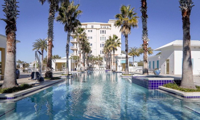 Sunnyside Hotel | Carillon Beach Resort Inn