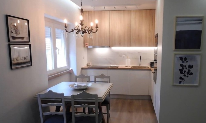 Perofilho Apartment | Carlos Place