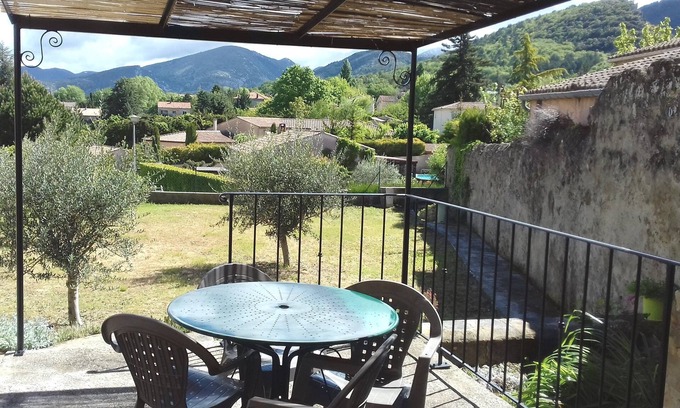 Malaucene House | "Carlota "Semi-troglodyte house 200m from all amenities