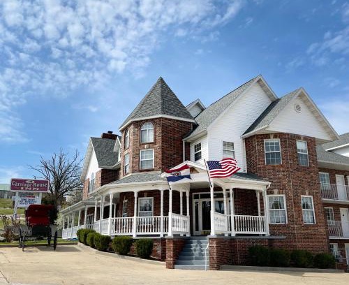 Branson Hotel | Carriage House Inn