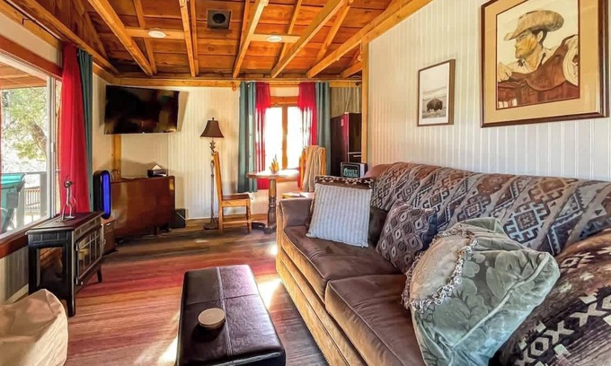 Ruidoso Cabin | Carter`s Charm Cabin