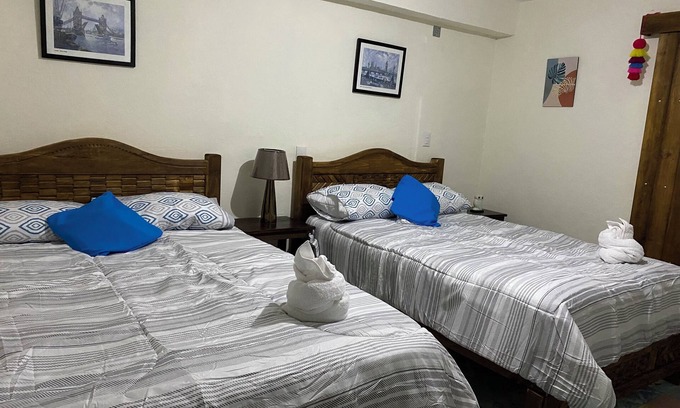 Del Cerrillo House | Casa Cecy . comfortable, centrally located, secure