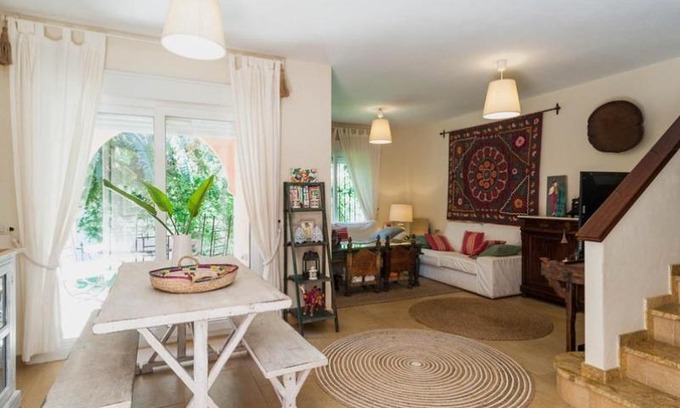 Bolonia House | CASA 4 HABITACIONES CON JARDIN 10 Pax