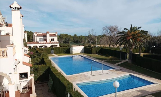 Miami Platja House | Casa adosada en Miami playa