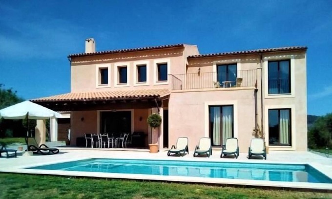 Son Servera Villa | Casa Amador - Quiet villa with private pool; near Cala Millor Beach