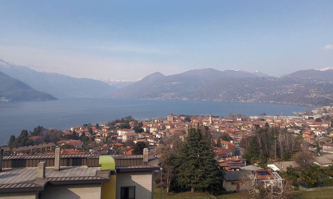 Germignaga Apartment | Casa Arcobaleno apartment with fantastic lake view!