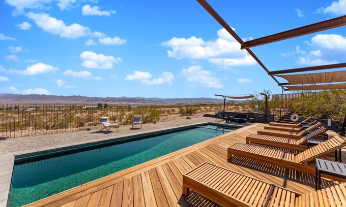 Joshua Tree House | Casa Azul/Joshua Tree/Swim/Relax/Recharge