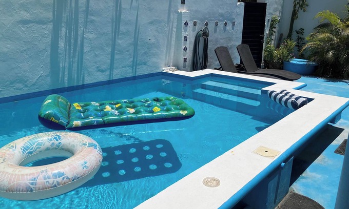 Chelem House | Casa Azul Summary: Su