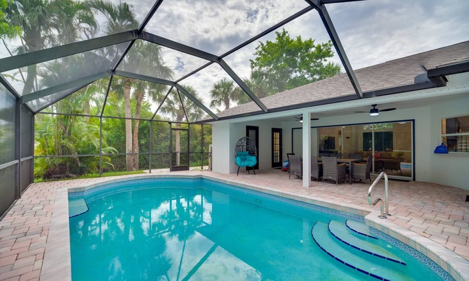 Sebastian Highlands House | 'Casa Blanco' Escape w/Fire Pit in Sebastian!