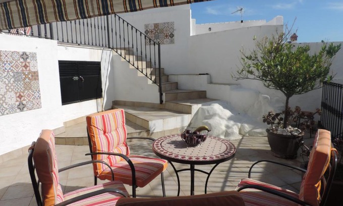 Olvera House | Casa Cal y Sol