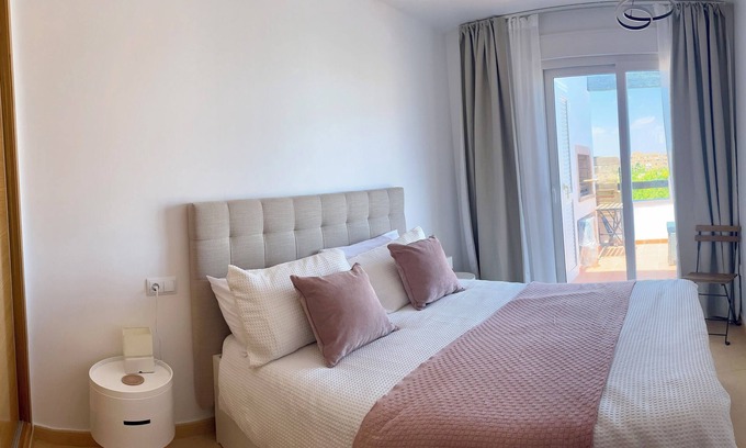 Torre-Pacheco Apartment | Casa Carlitos, 2-bed apartment with large terrace overlooking golf views