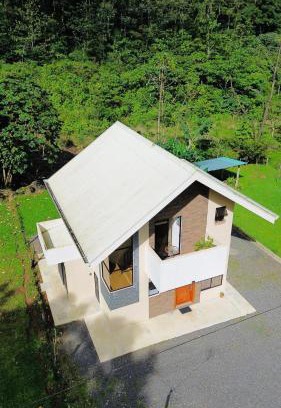 Bijagua House | Casa Colibrí