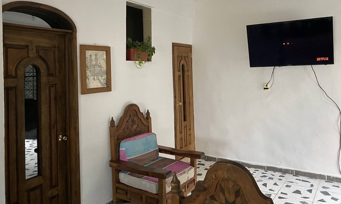 Taxco House | Casa Completa en Barrio la Cadena a 5 Minutos de la Catedral