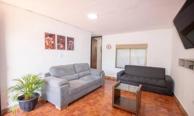 San Javier House | ¡casa con parqueadero! Hogareña y vacacional