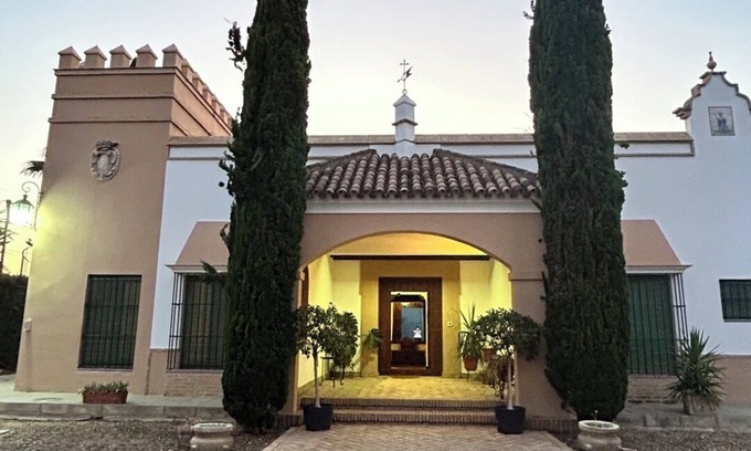 Sanlucar la Mayor Ski Chalet | Casa CON Piscina, A 18 KM DE Sevilla