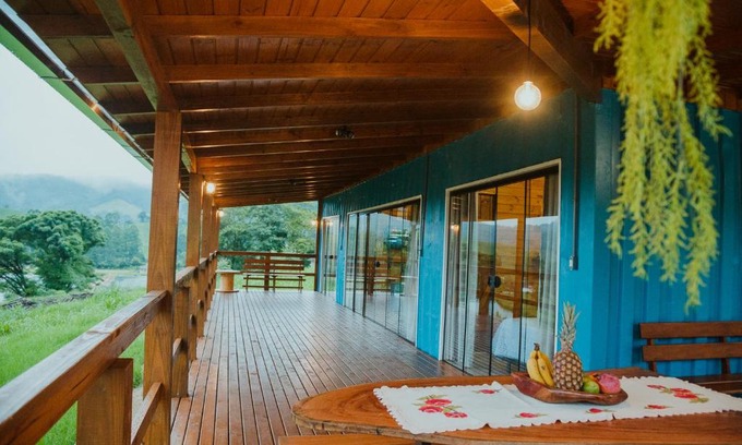 Rio Fortuna House | Casa Container - Pousada Container da Montanha AZUL