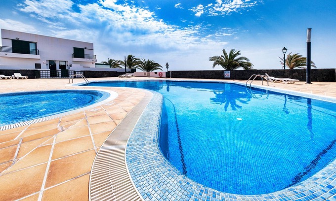 Costa Teguise Ski Chalet | Casa Costa Esmeralda
