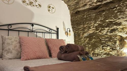 Setenil de las Bodegas House | Casa Cueva Sol y Luna Setenil