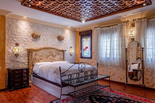Centro - Sagrario Hotel | Casa de Reyes