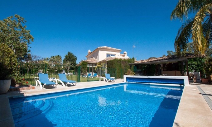 Atalaya-Isdabe Villa | Casa Del Mar - 6-bedroom Family Villa